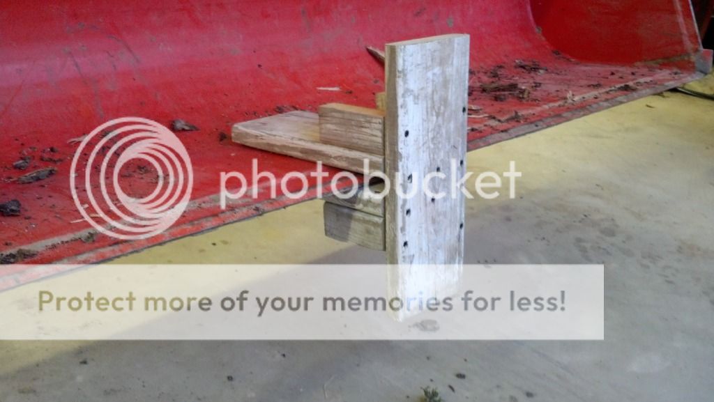 Trash can hauler for tractor bucket Page 2